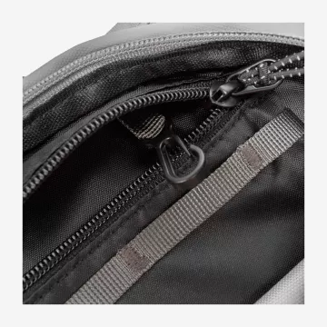 Fitts Sling Bag 2L