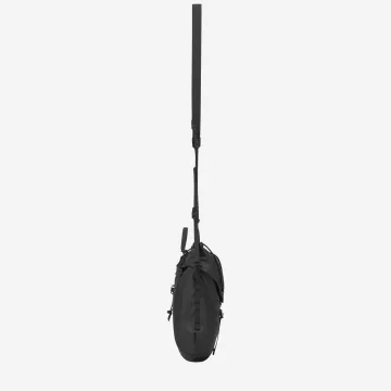 Fells Crossbody Bag 4L