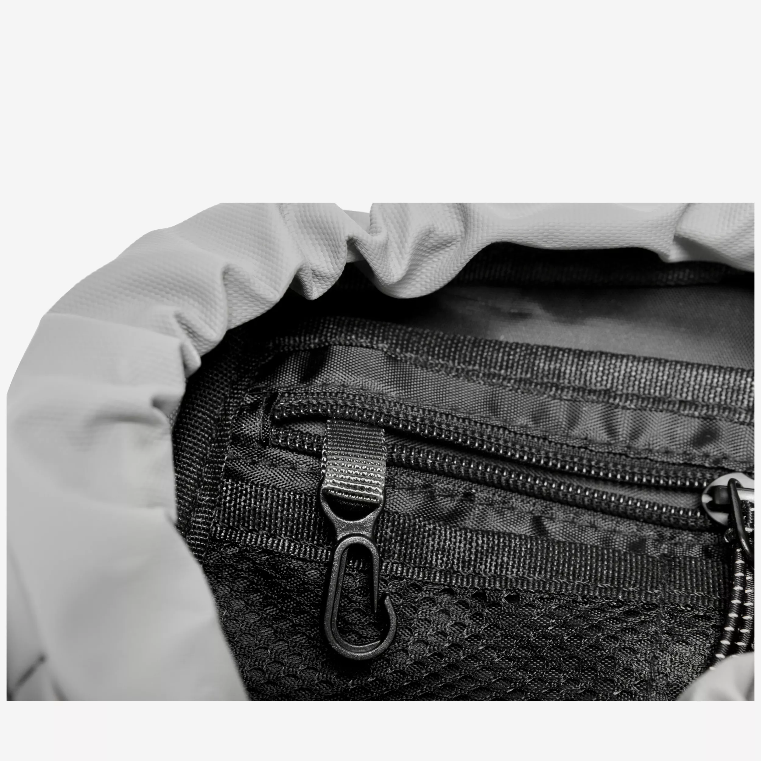 Fells Crossbody Bag 4L