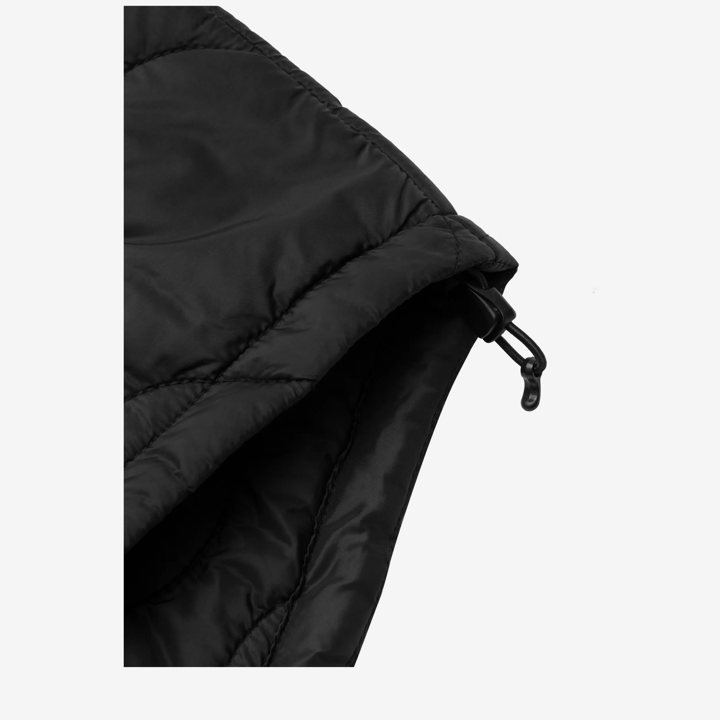 40133-black-detail-1