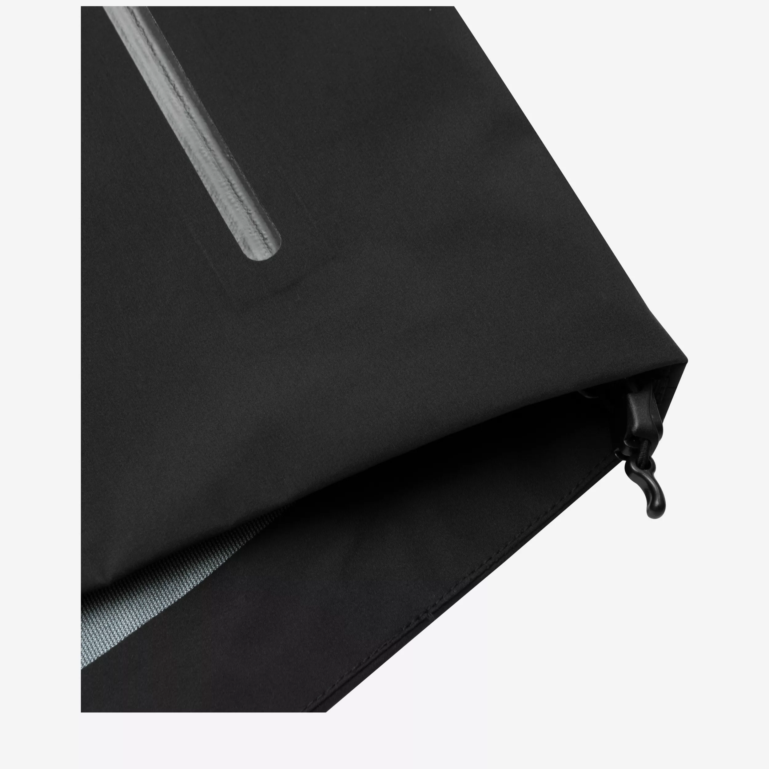 40130-black-detail-2