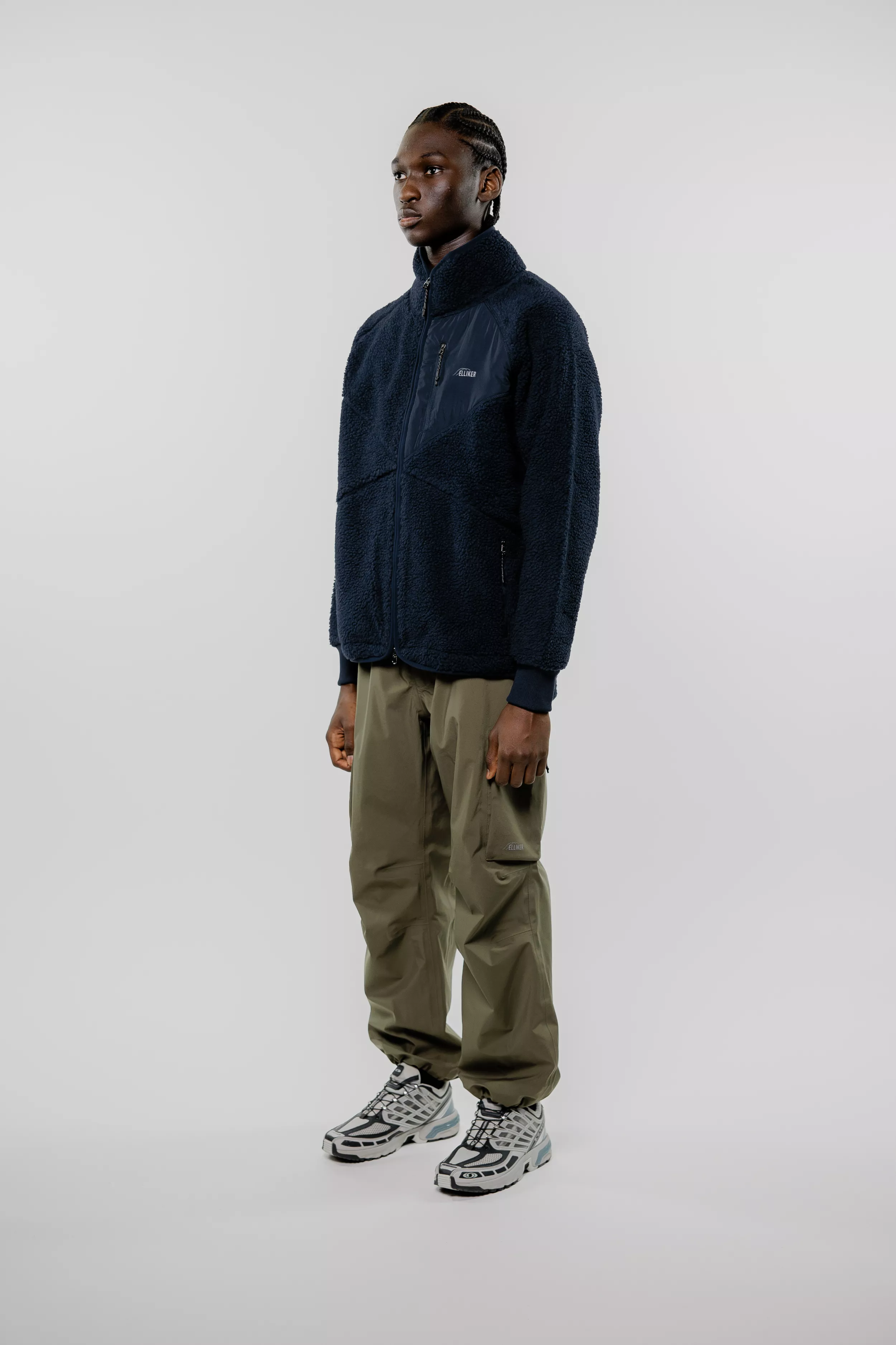 model-(40131-navy-side)-(40134-khaki-side)