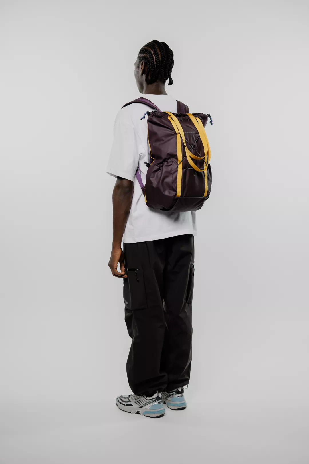model-(34023-purple-side)-(40134-black-side)