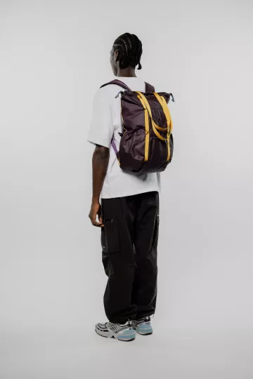 model-(34023-purple-side)-(40134-black-side)