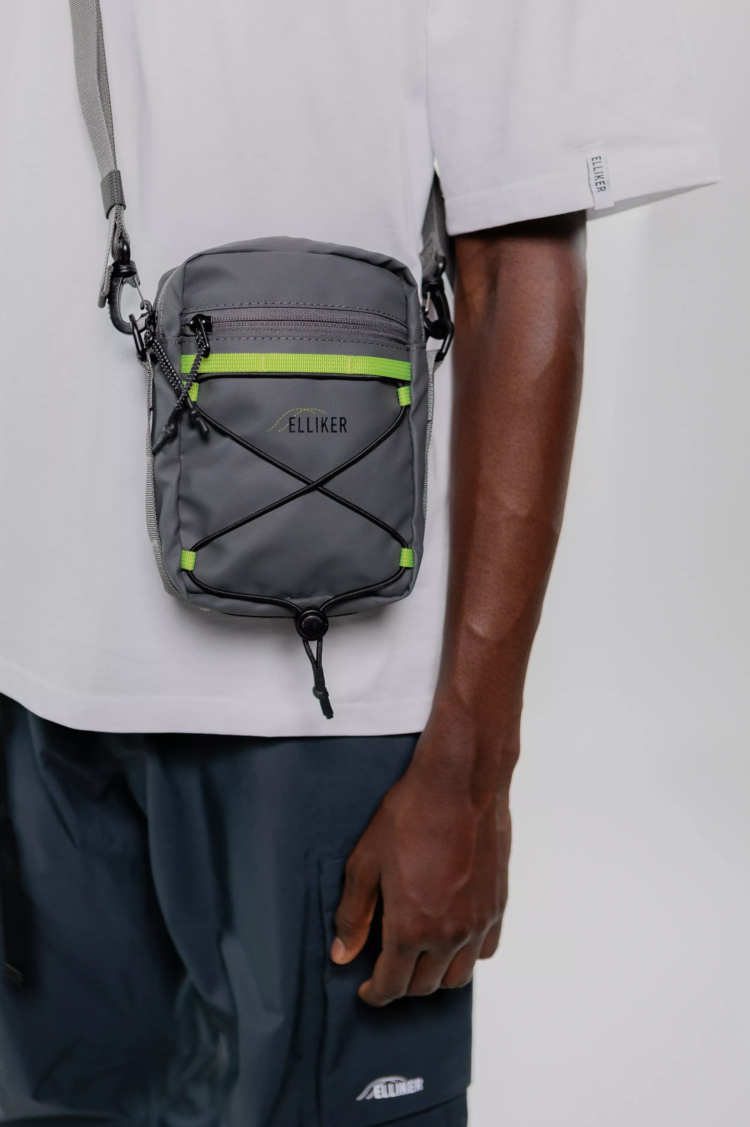 model-(34014-greyneon-front)