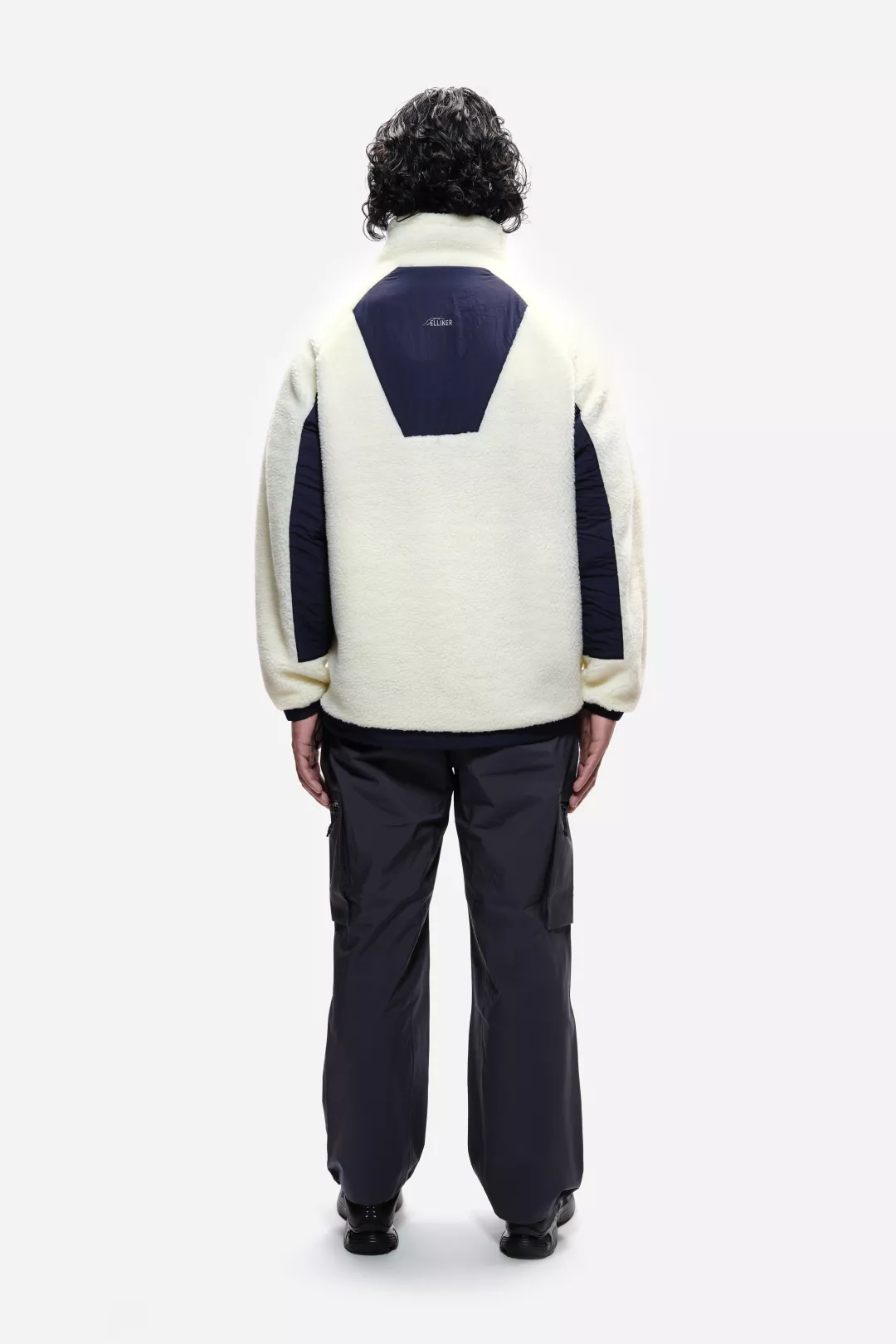 model-(40161-cream-back)-(40134-navy-back)