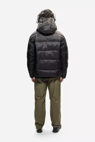 model-(40163-black-back)-(40148-khaki-back)