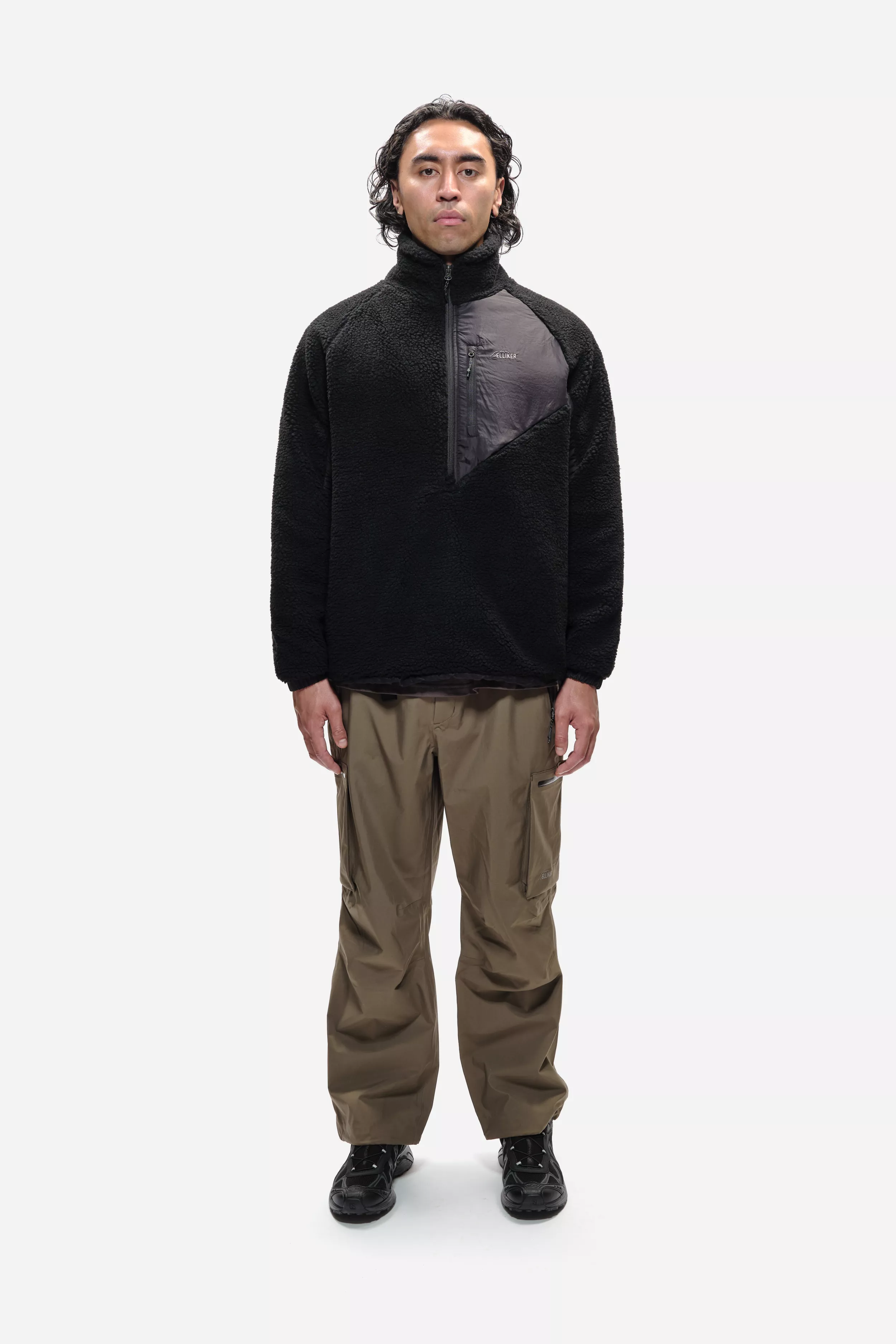 model-(40161-black-front)-(40134-khaki-front)