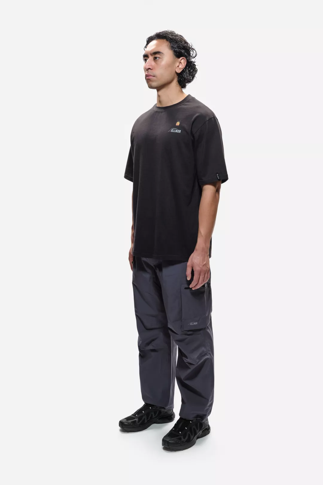 model-(40155-black-side)-(40134-navy-side)