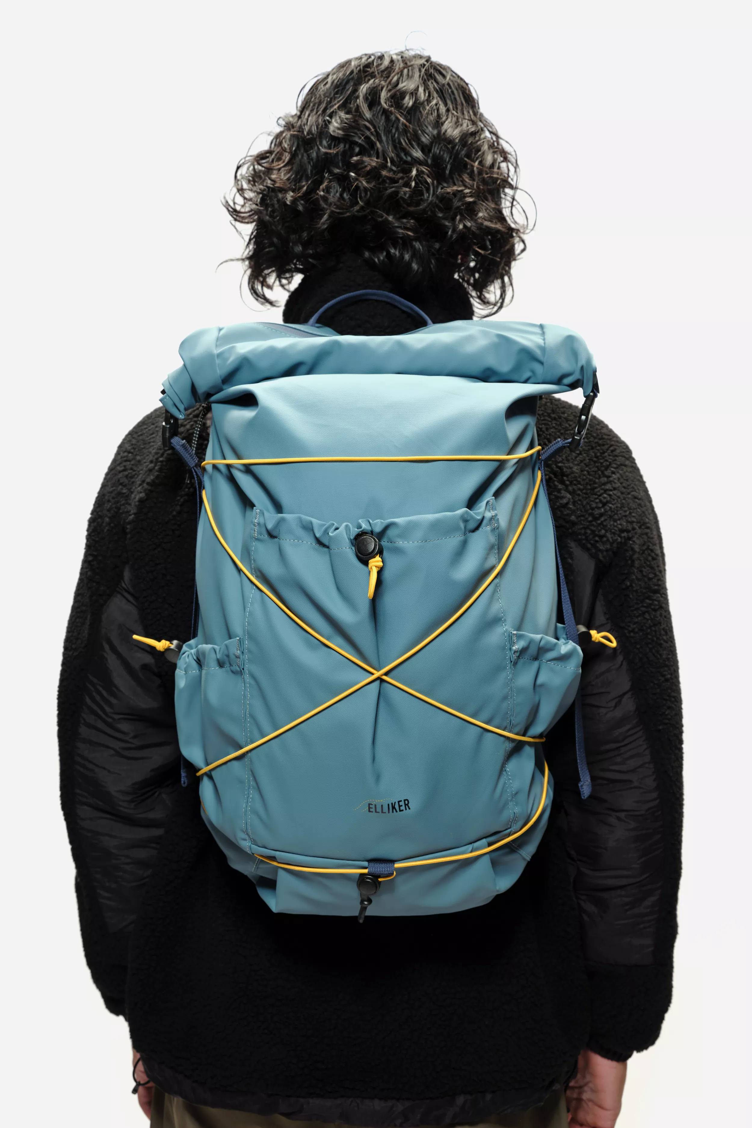 model-(34052-steelblue-front)-(40161-black-back)