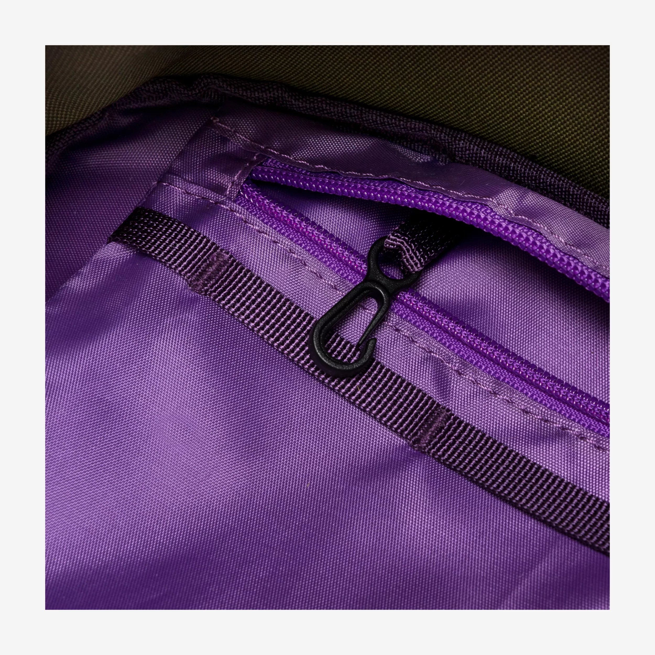 34000-khaki-detail-1