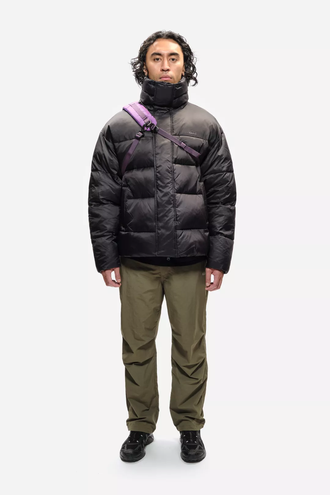 model-(34030-elecpurple-detail)-(40163-black-front)-(40148-khaki-front)