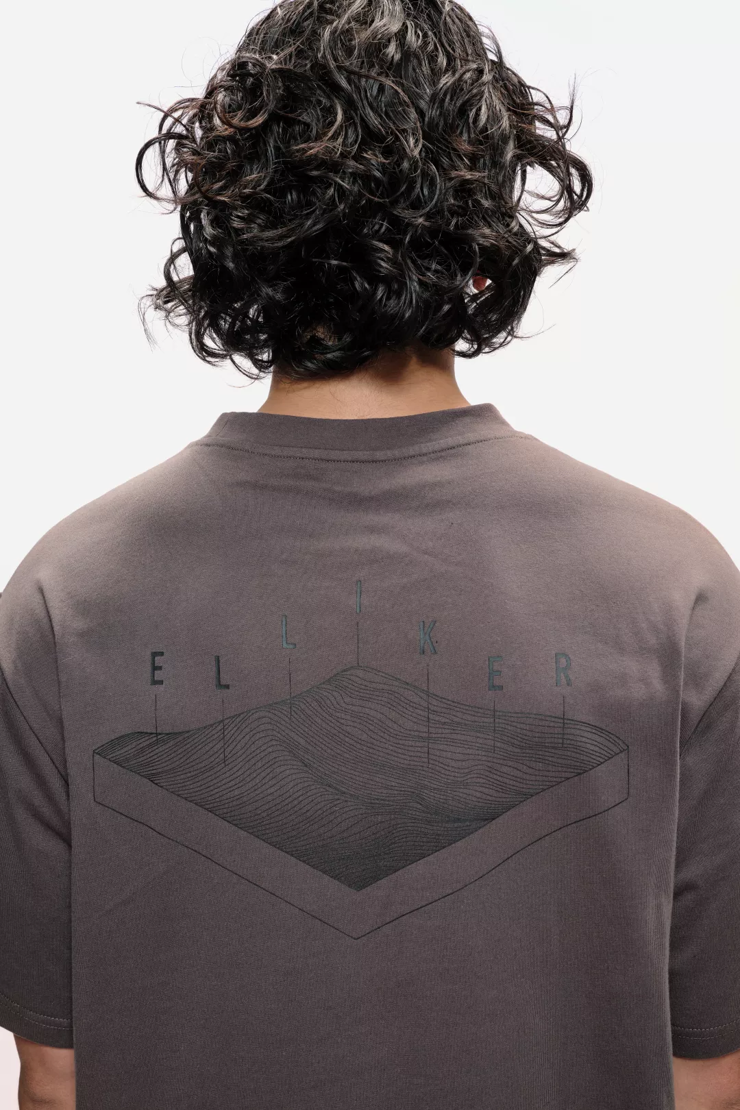 model-(40156-grey-detail)-1