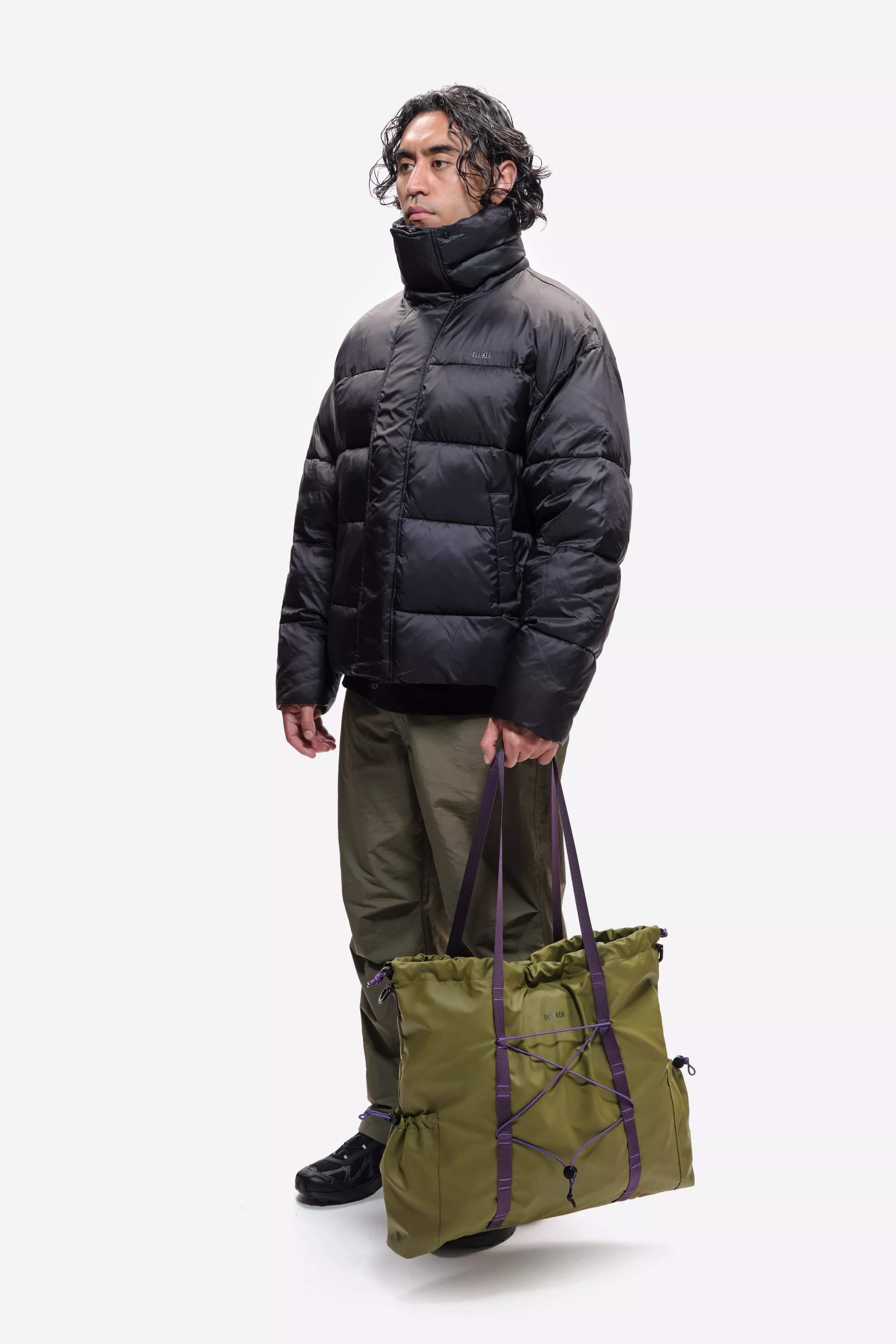 model-(34028-khaki-side)-(40163-black-side)-(40148-khaki-side)