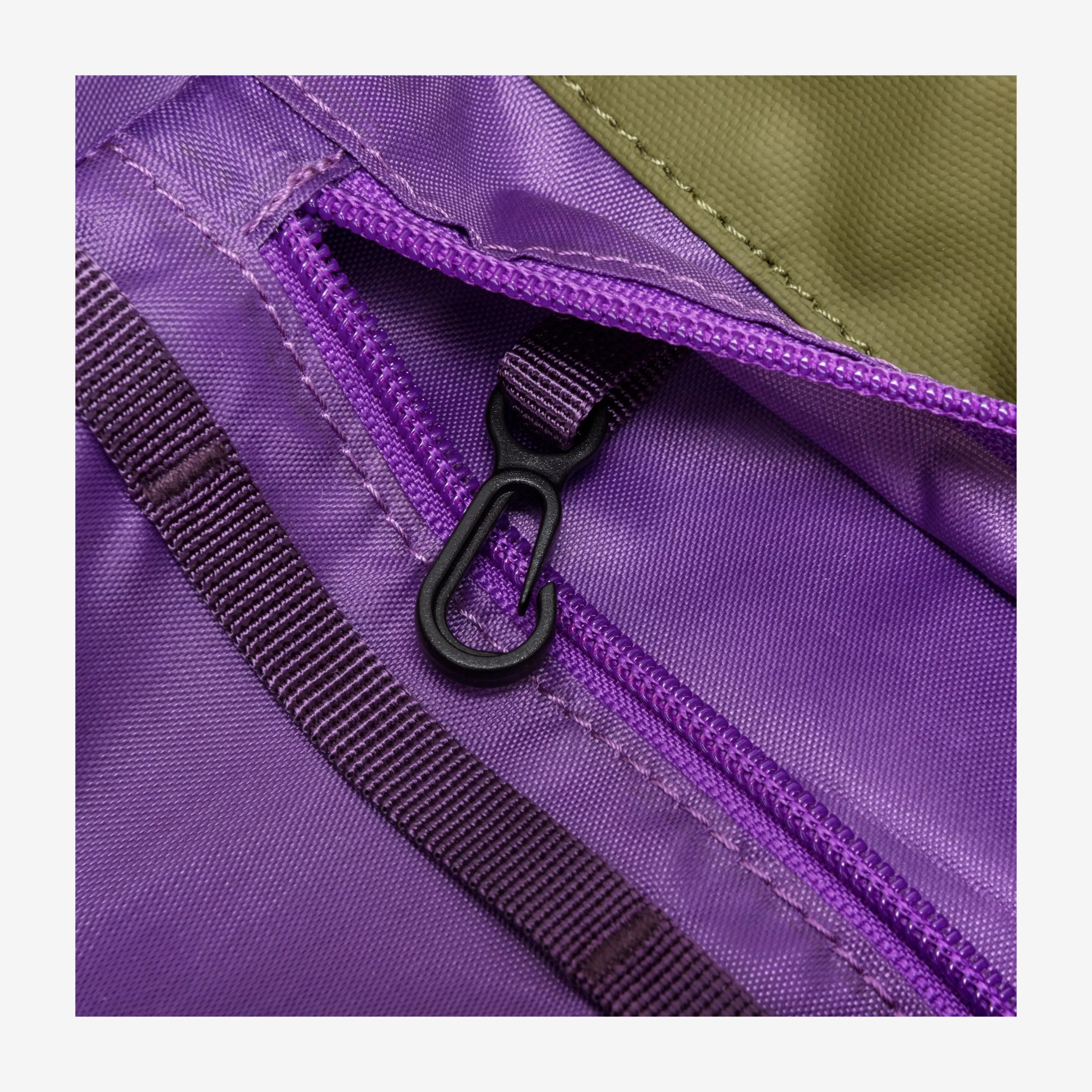 34028-khaki-detail-2