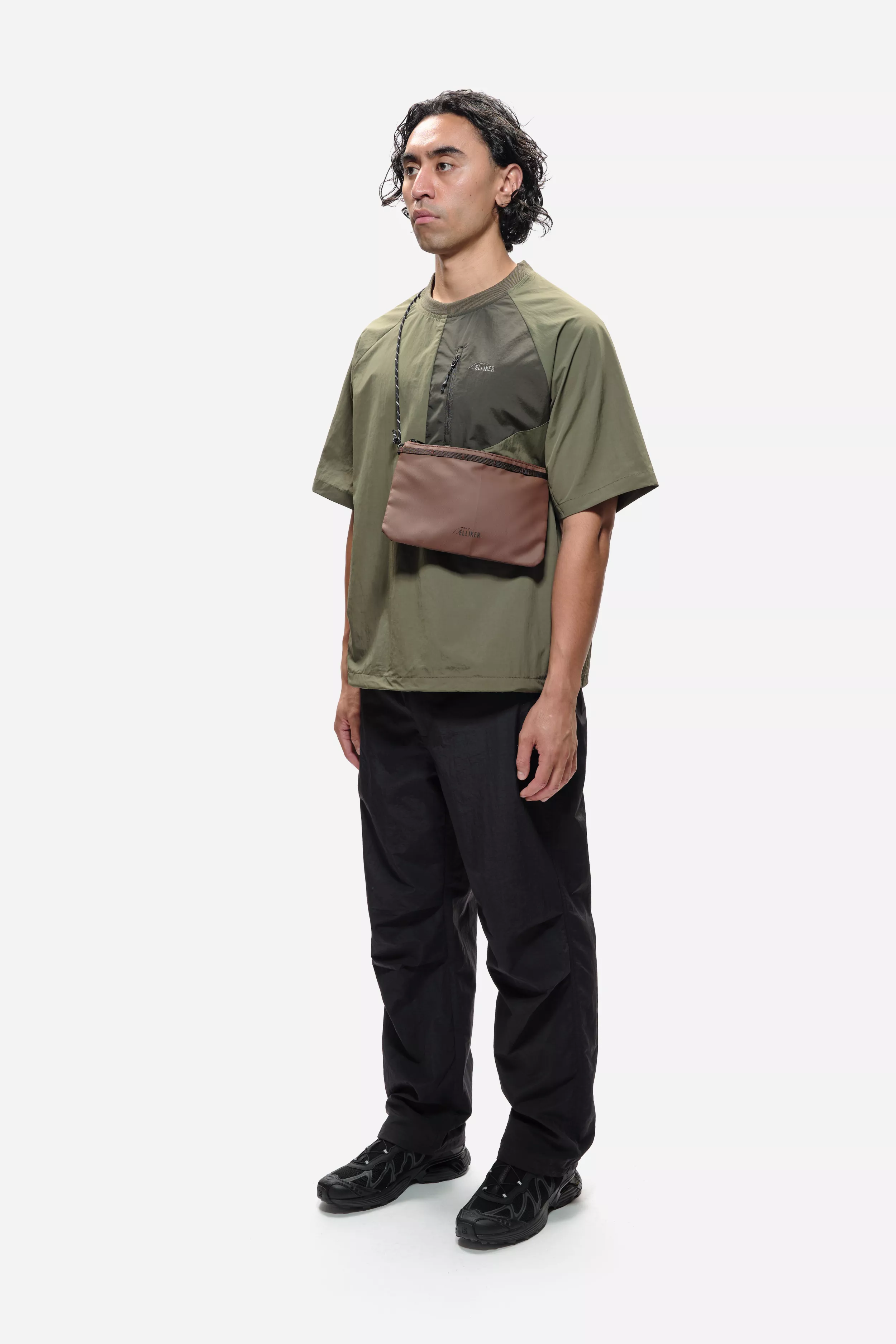 model-(34005-brown-front)-(40142-khaki-side)-(40148-black-side)