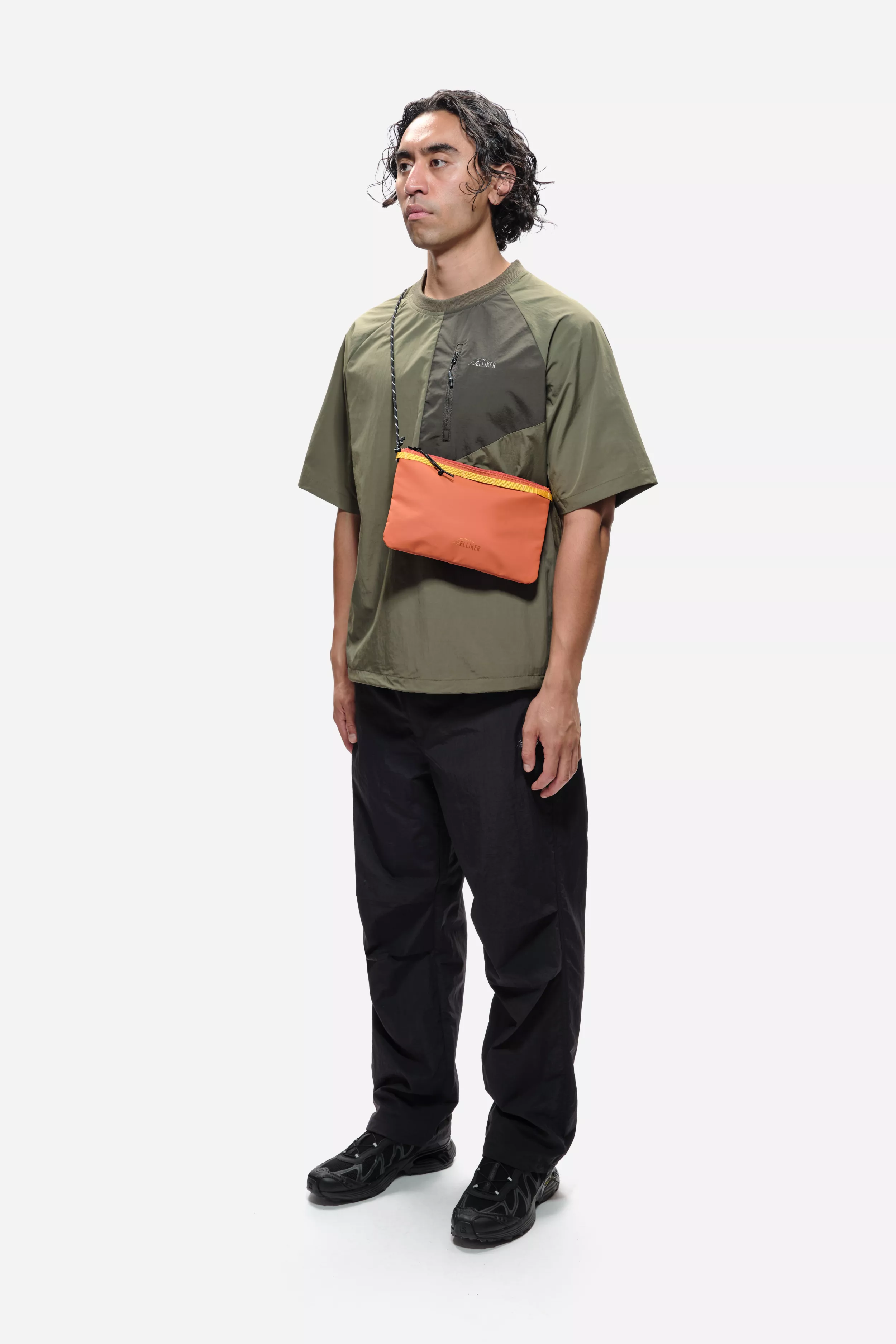 model-(34005-orange-front)-(40142-khaki-side)-(40148-black-side)