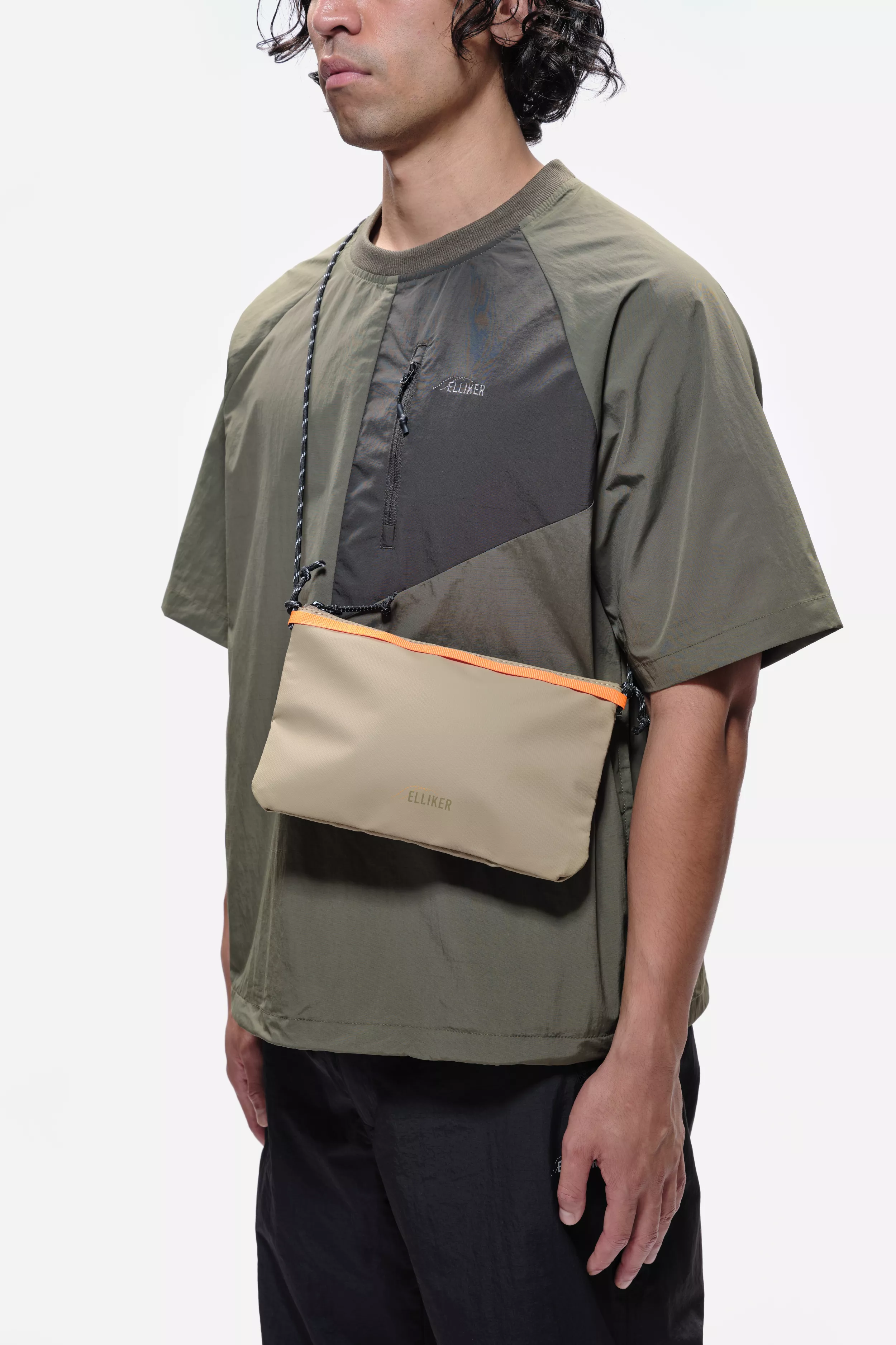 model-(34005-sand-front)-(40142-khaki-detail)