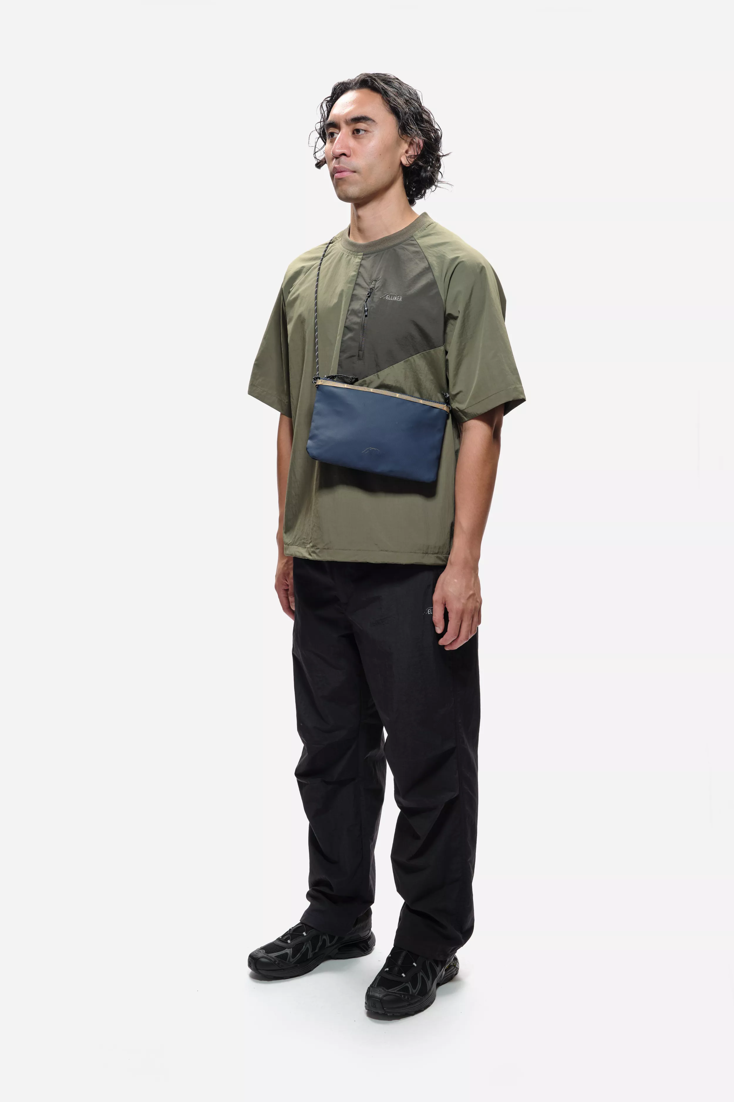 model-(34005-navy-front)-(40142-khaki-side)-(40148-black-side)