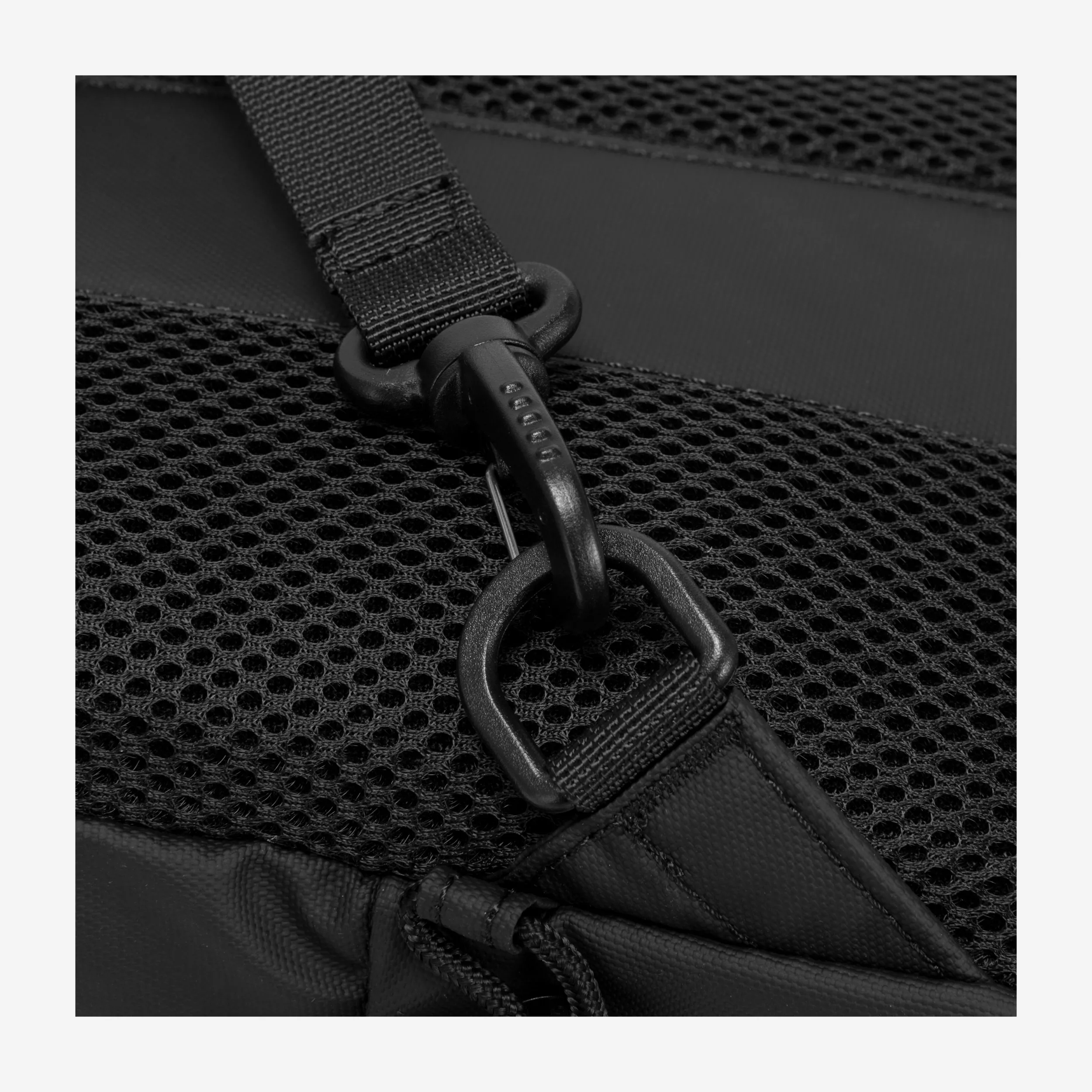 34030-black-detail-3