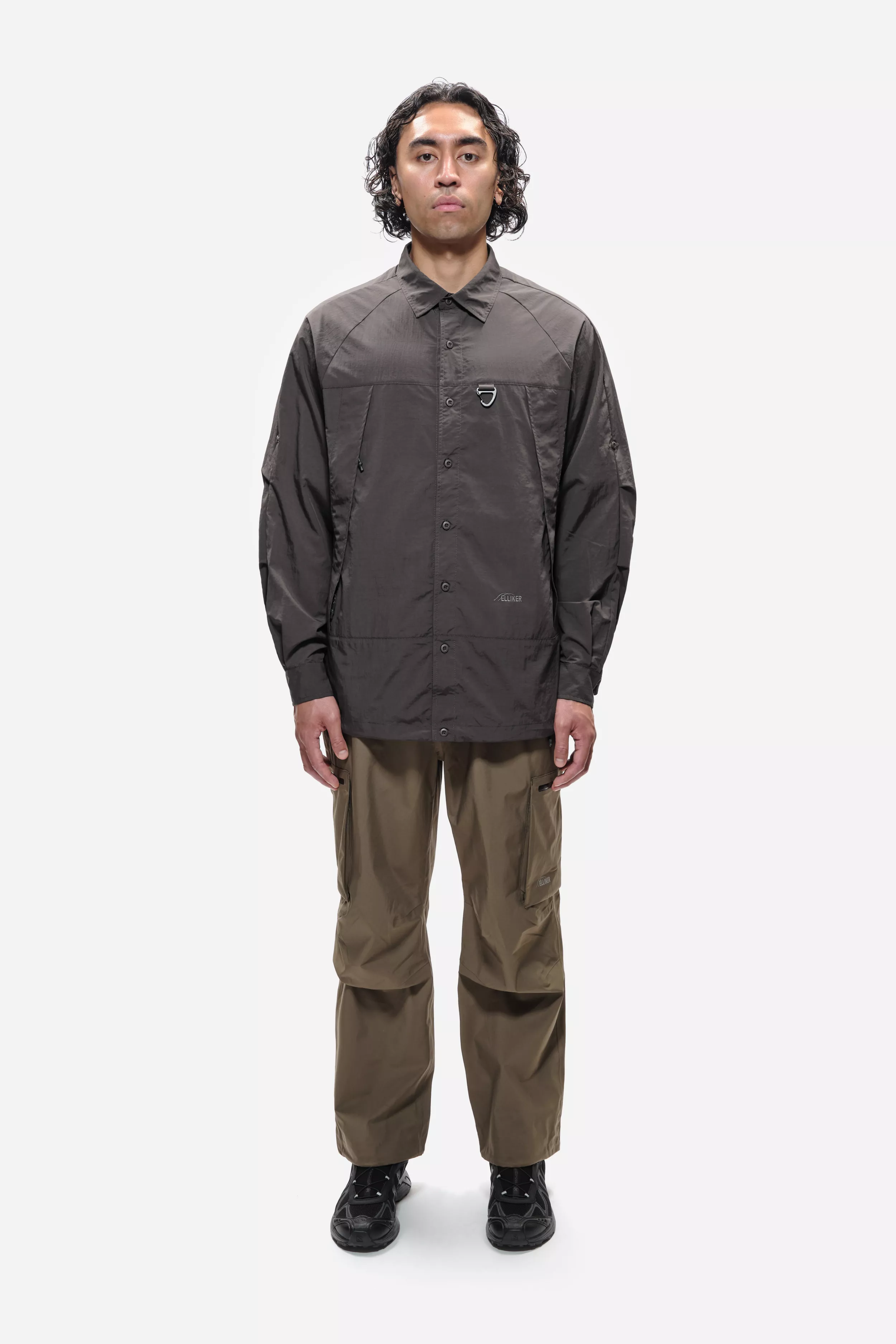 model-(40159-grey-front)-(40134-khaki-front)