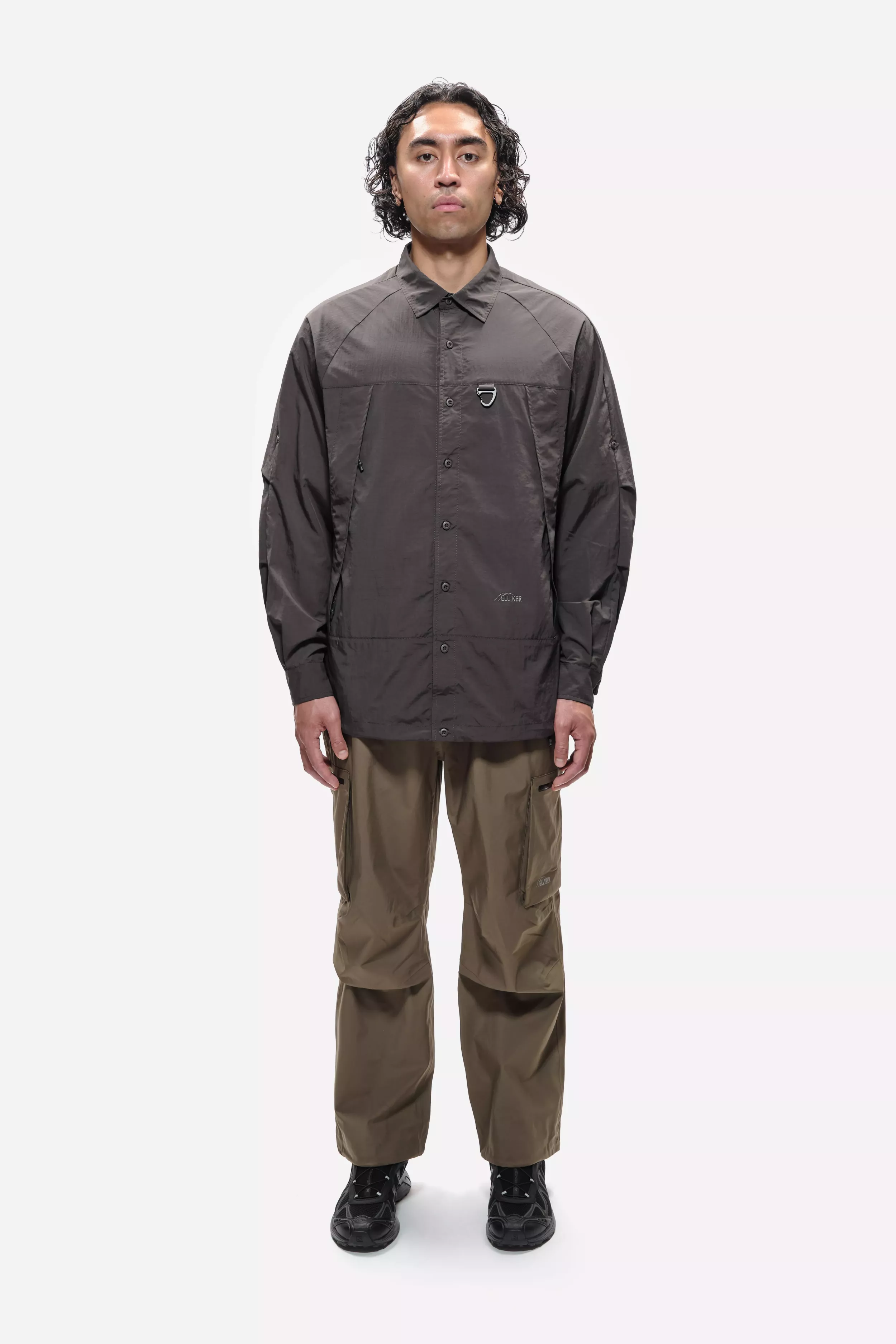 model-(40159-grey-front)-(40134-khaki-front)