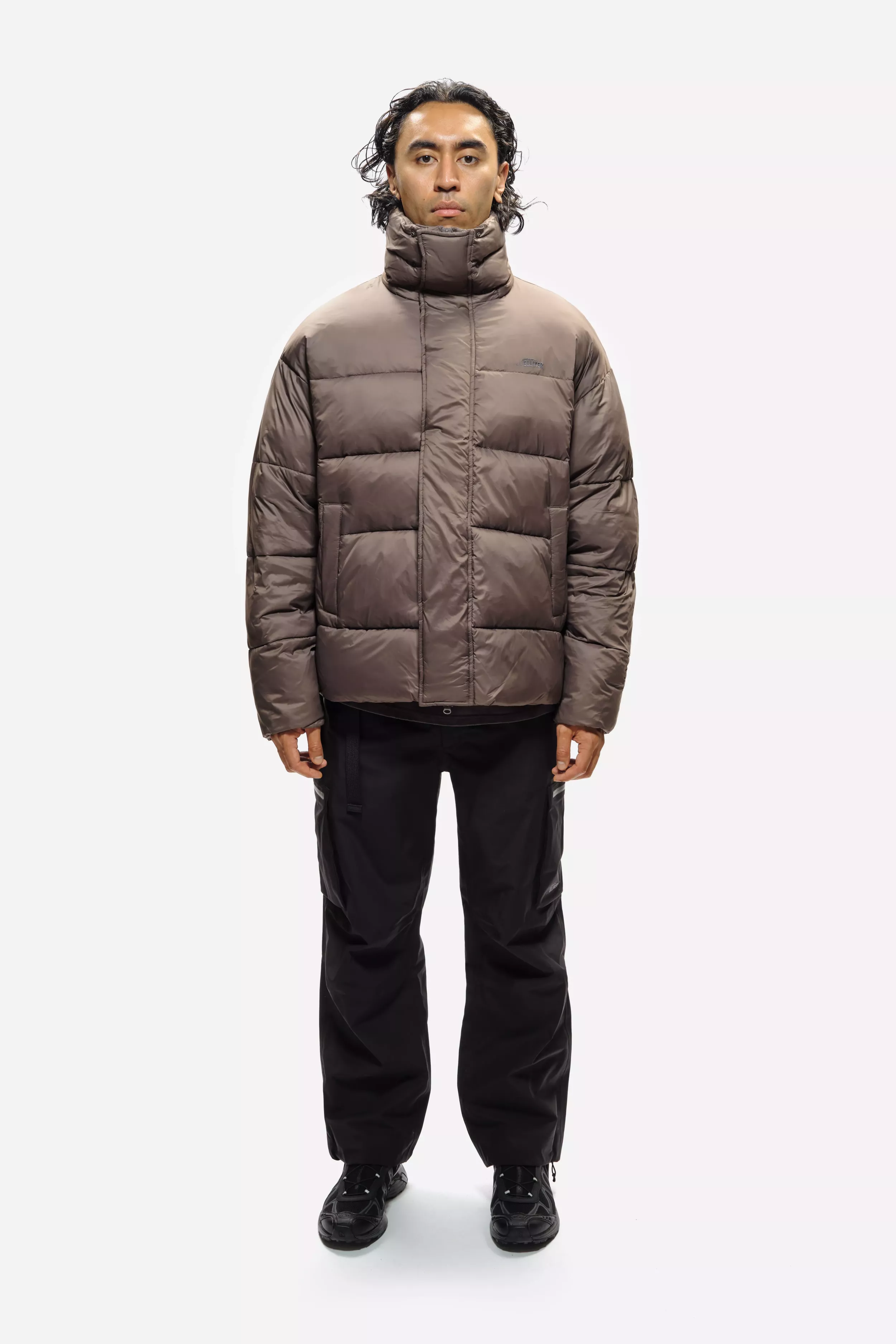 model-(40163-brown-front)-(40134-black-front)-1