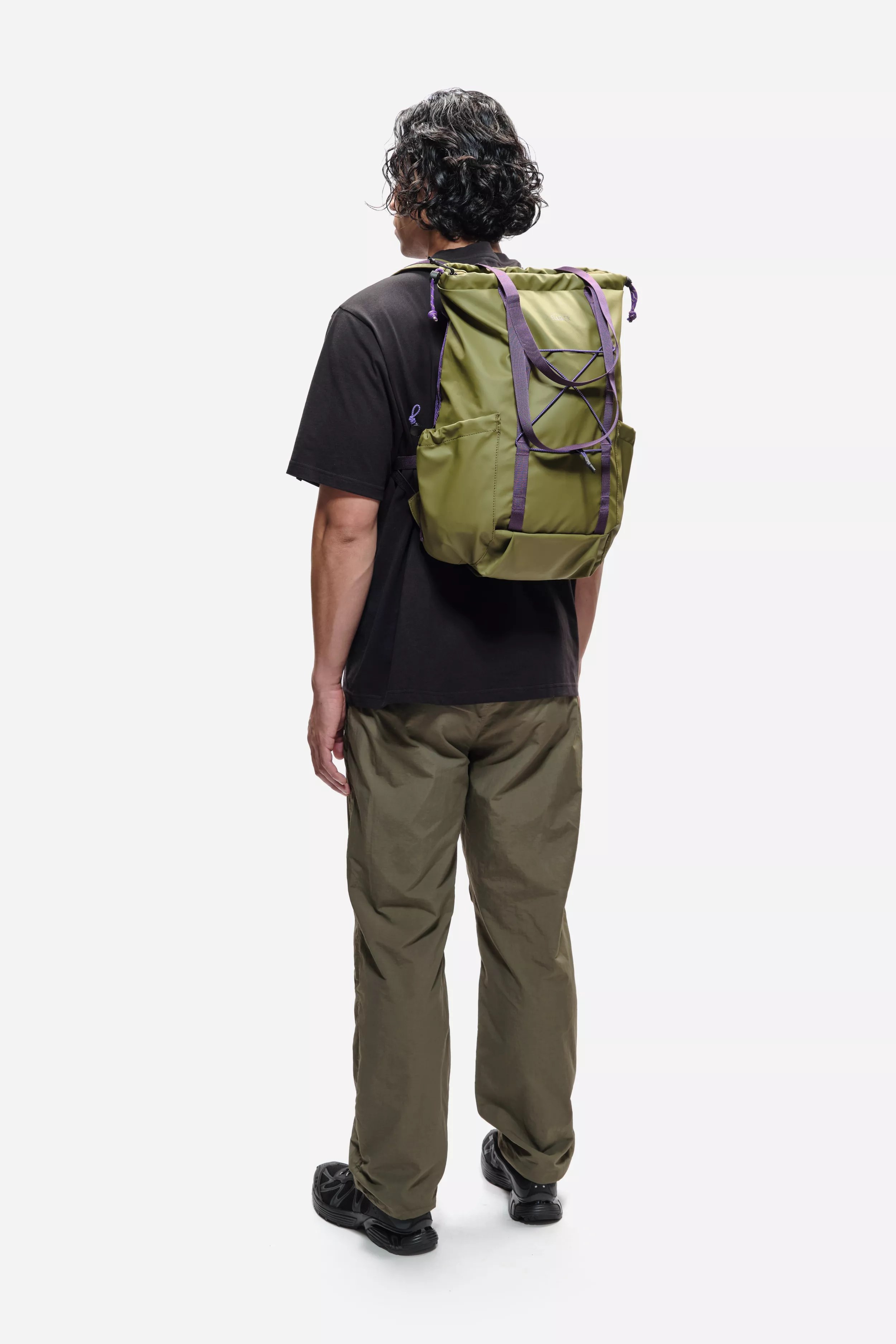 model-(34023-khaki-side)-(40157-black-side)-(40148-khaki-side)