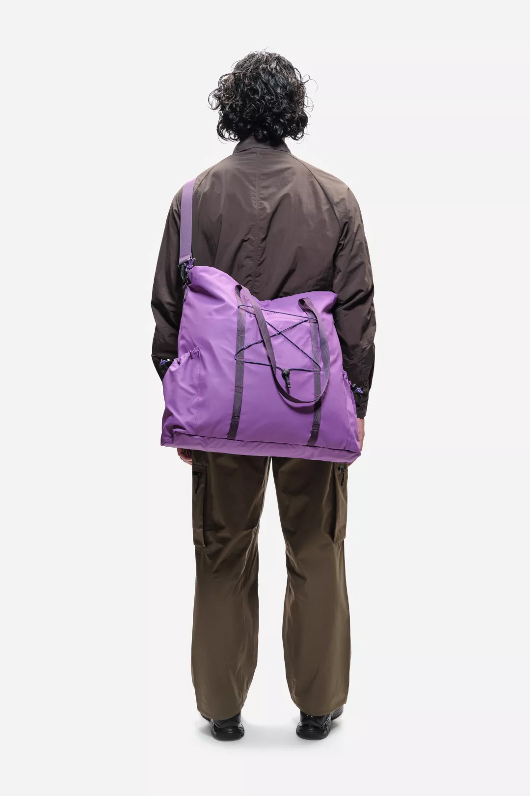 model-(34023-elecpurple-front)-(40159-grey-back)-(40134-khaki-back)