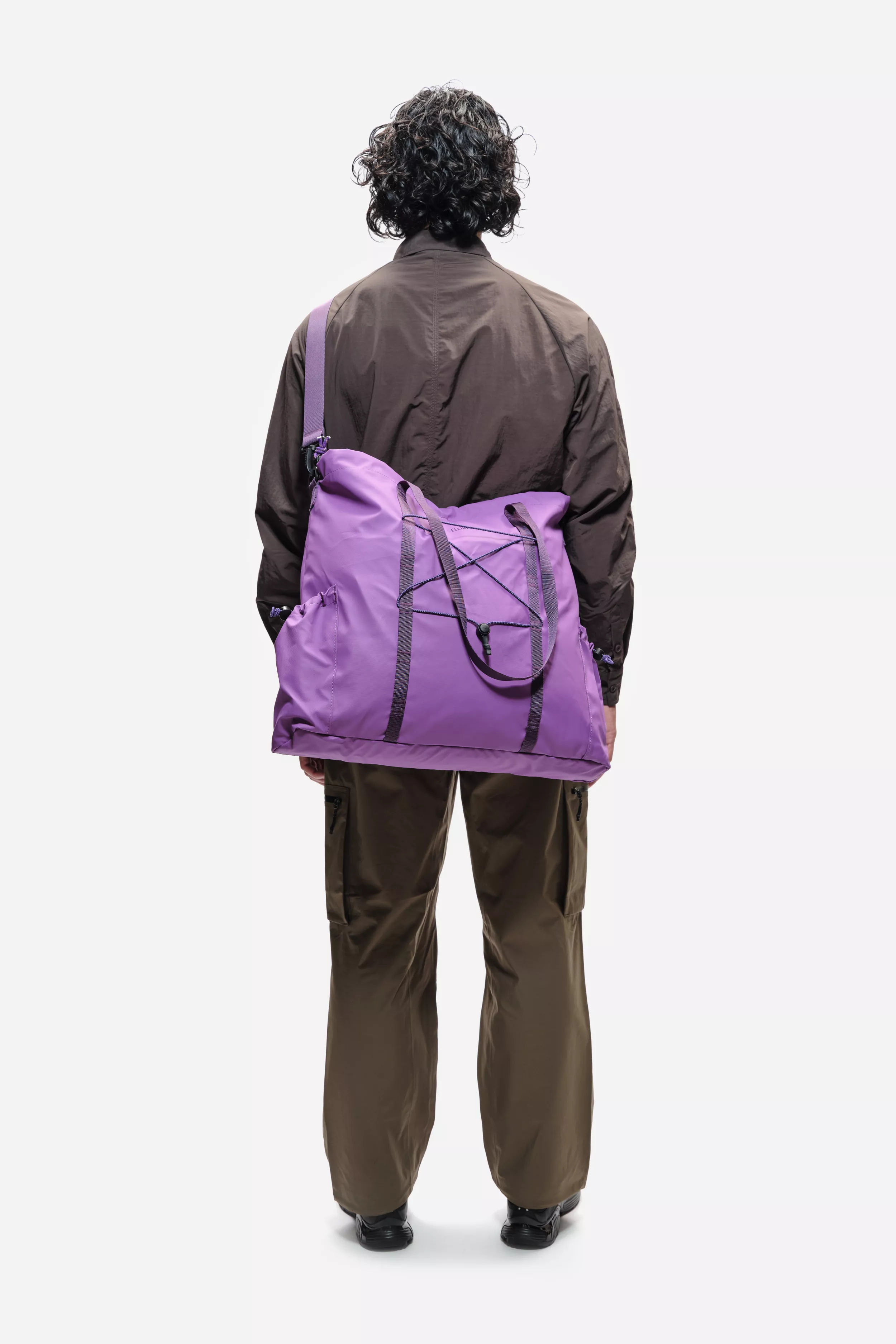 model-(34023-elecpurple-front)-(40159-grey-back)-(40134-khaki-back)