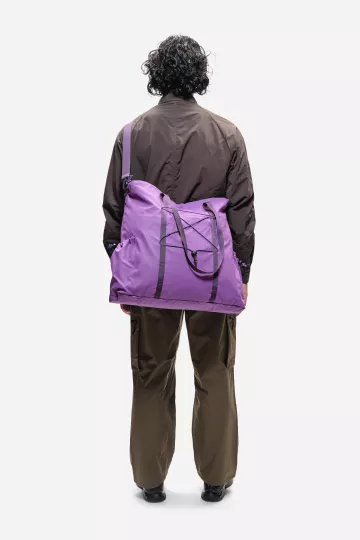 model-(34023-elecpurple-front)-(40159-grey-back)-(40134-khaki-back)