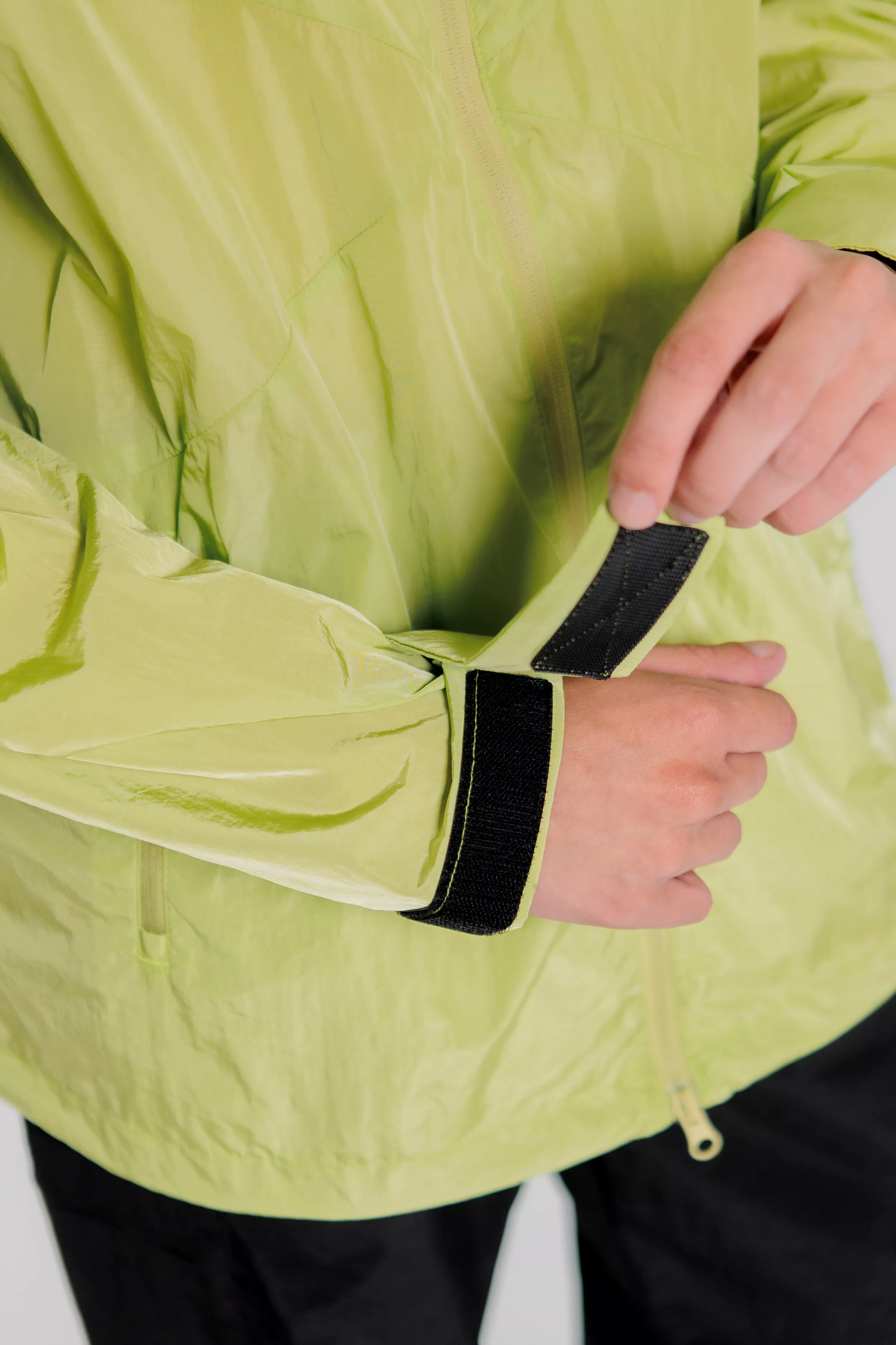 model-(40175-lime-detail)-2