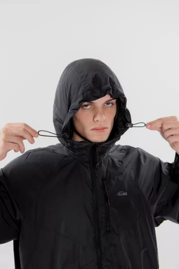 model-(40175-black-detail)