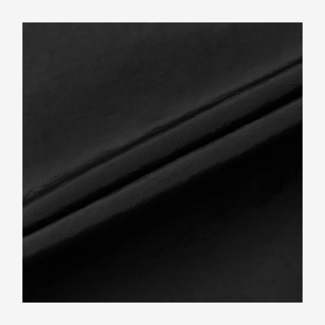 40175-black-detail-5