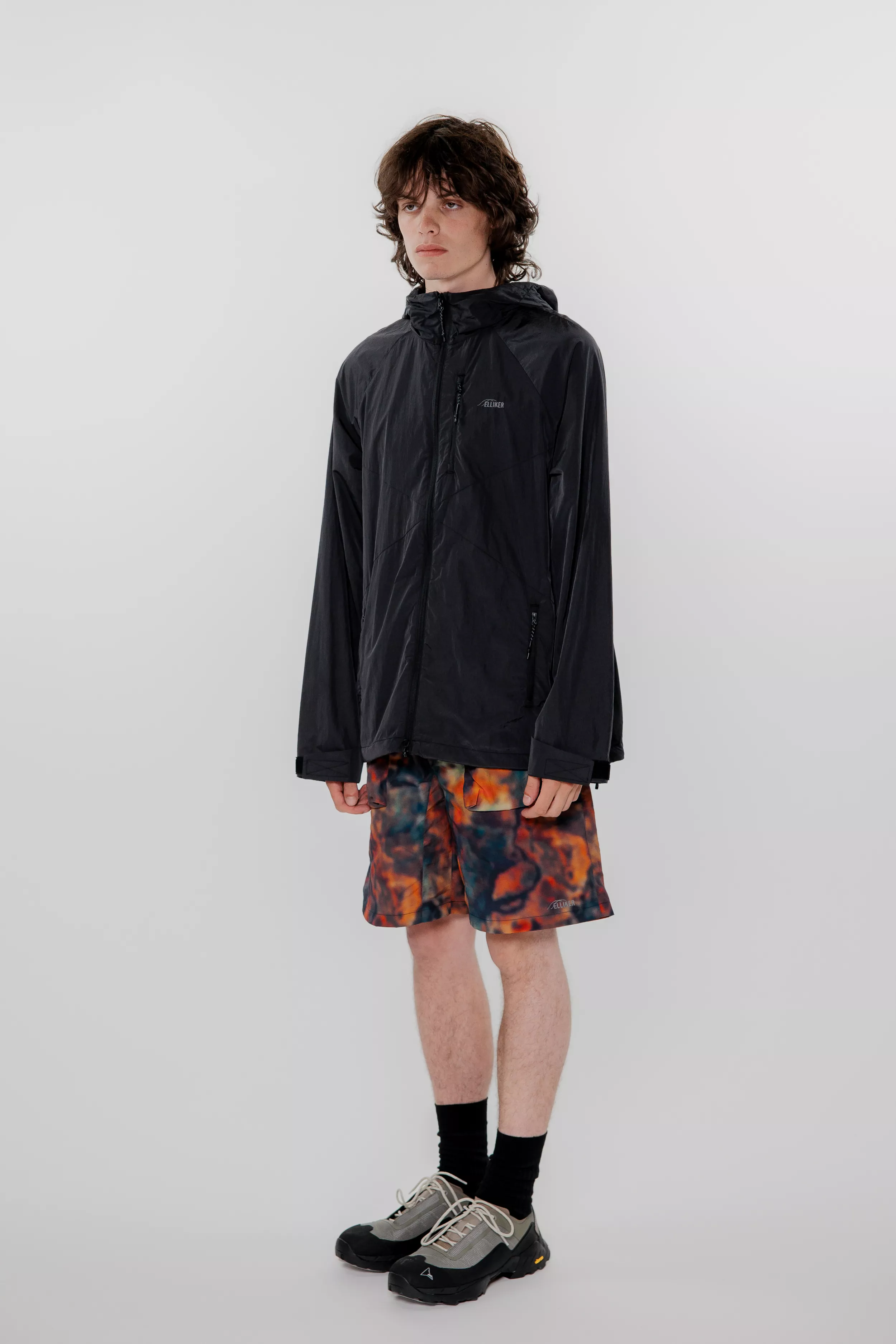 model-(40175-black-side)-(40179-peat-side)