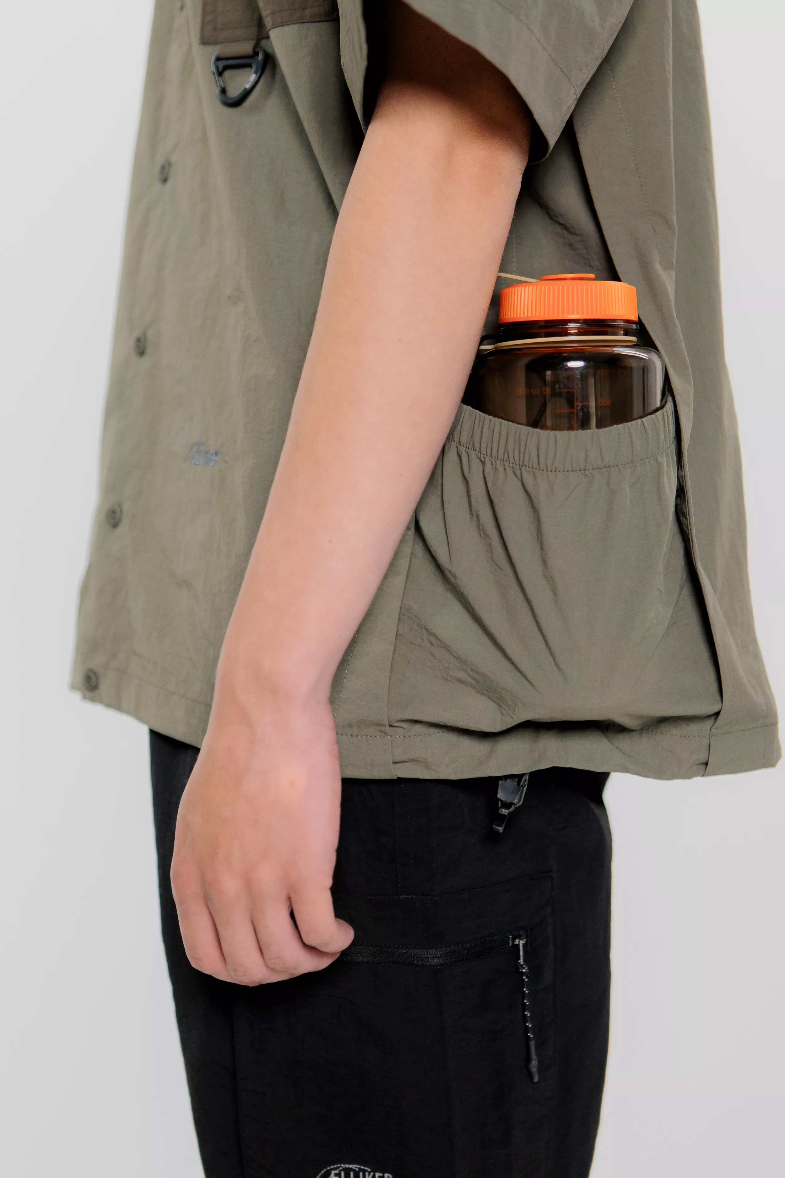 model-(40168-ivygrn-detail)