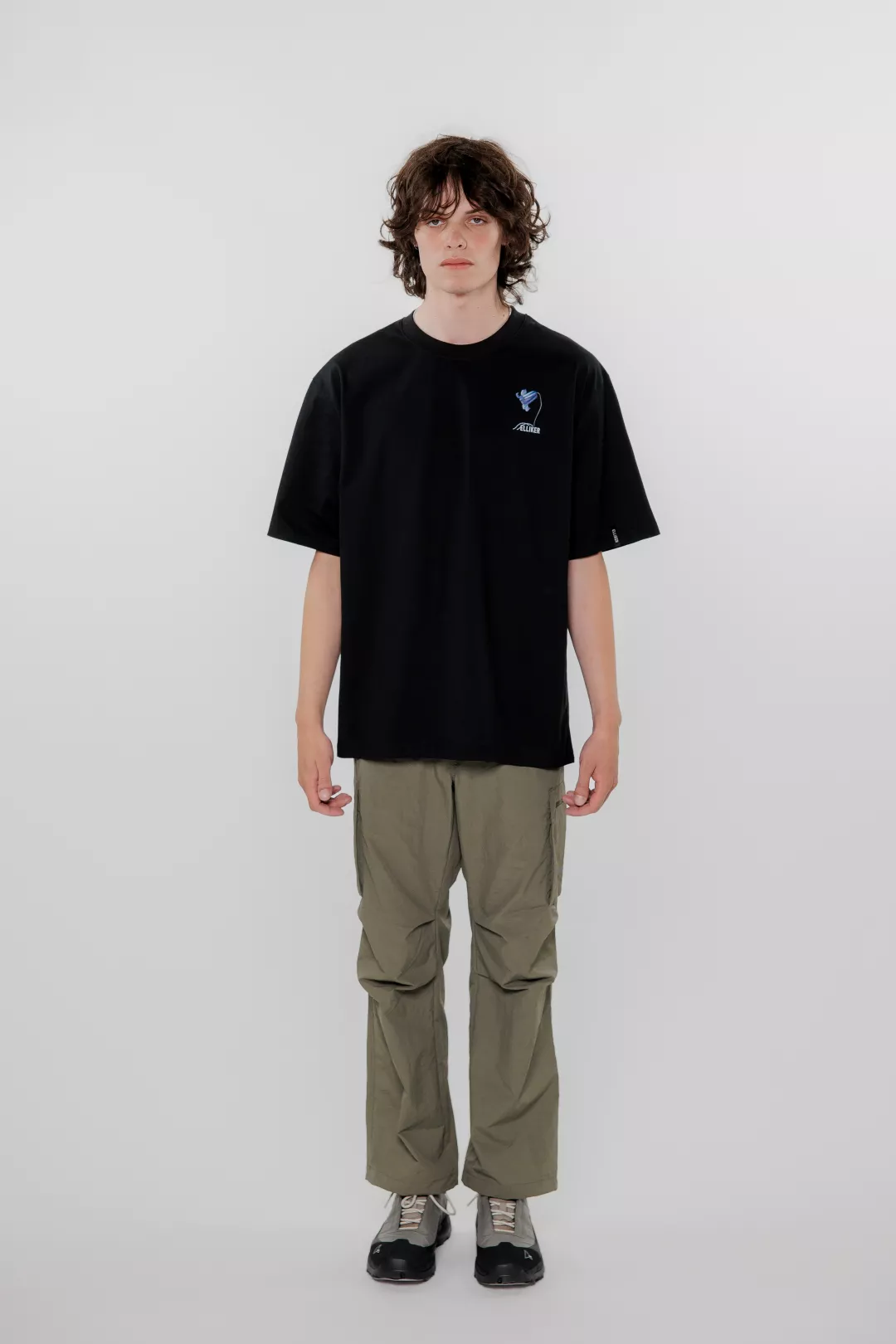 model-(40165-black-front)-(40178-ivygrn-front)