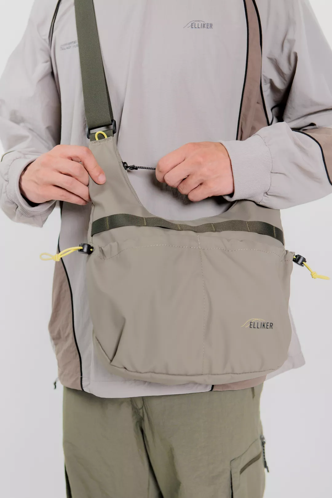 model-(34063-taupe-front)-(40170-taupe-front)