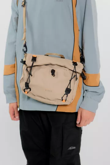 model-(34062-sand-front)