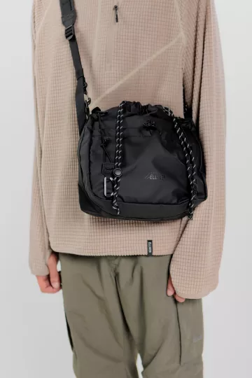 model-(34062-black-front)-1