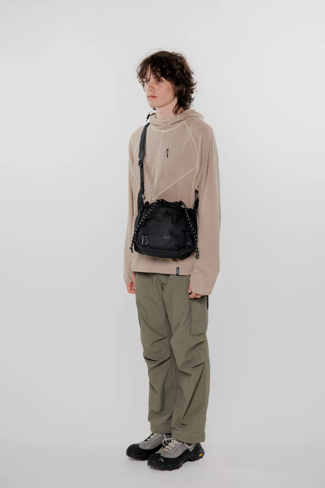 model-(40171-taupe-side)-(40178-ivygrn-side)-(34062-black-front)-1