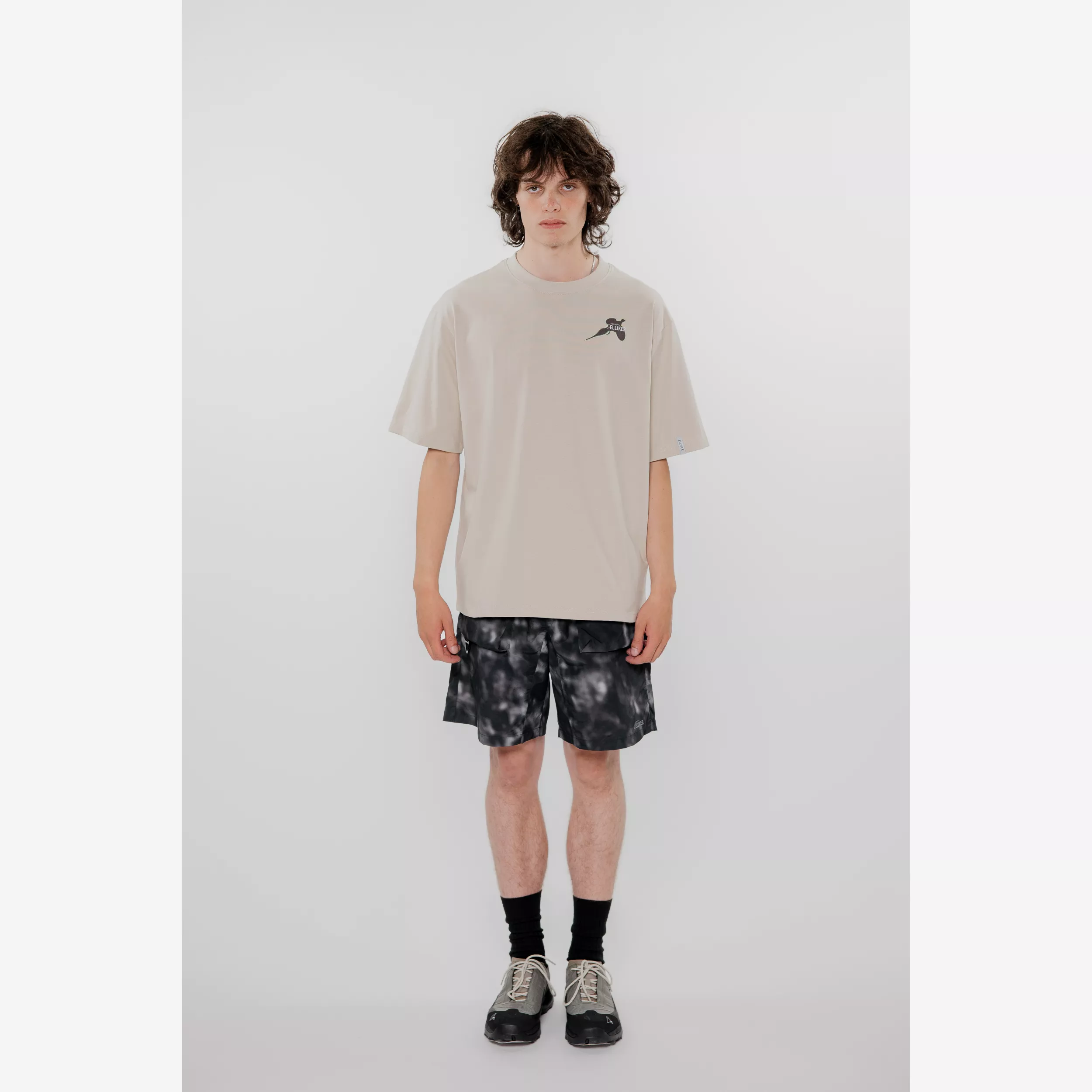 model-(40164-beige-front)-(40179-grphite-front)