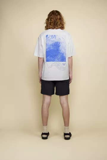 model-(40135-white-back)-(40179-black-back)