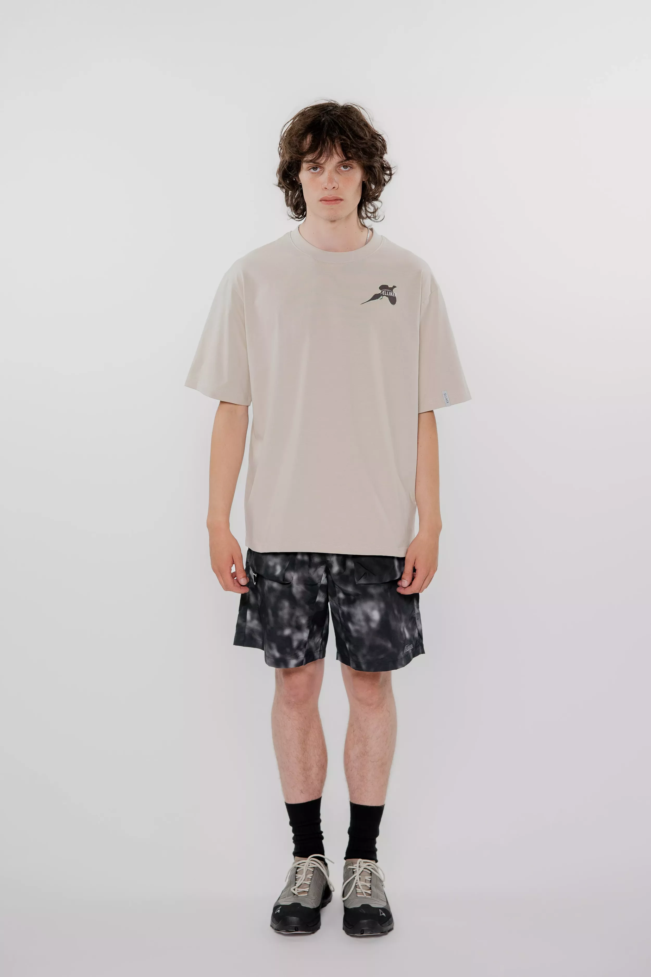 model-(40164-beige-front)-(40179-grphite-front)