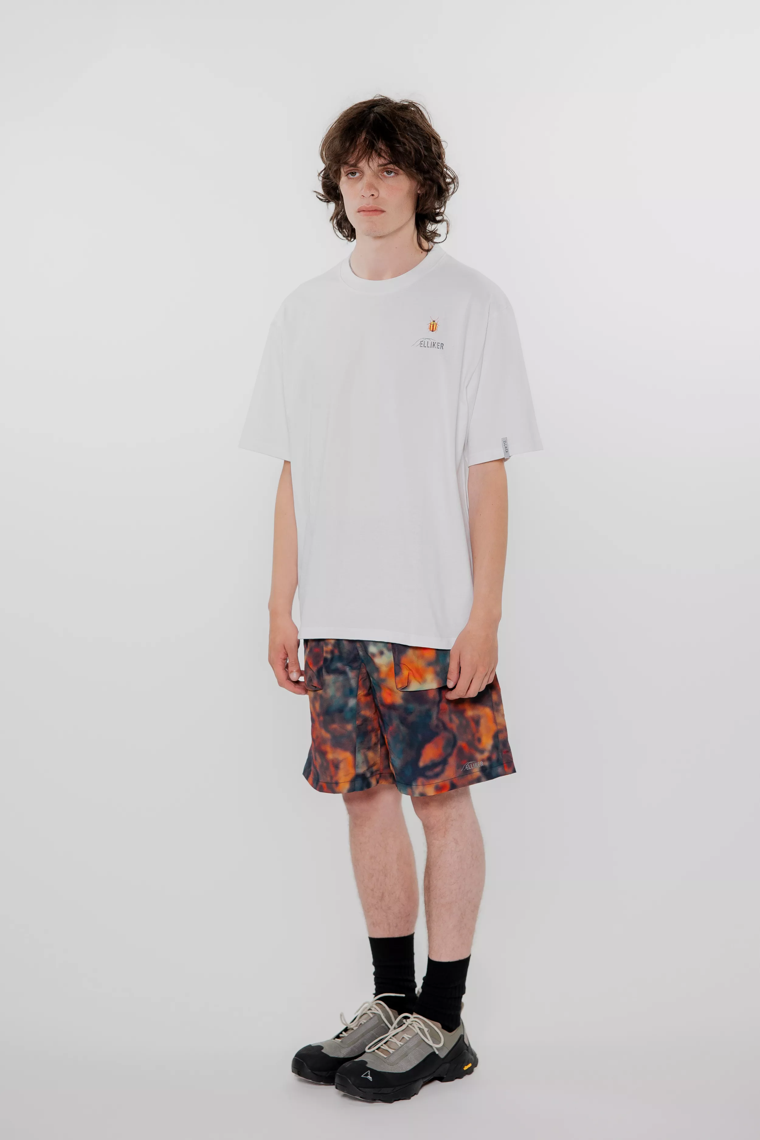 model-(40155-white-side)-(40179-peat-side)