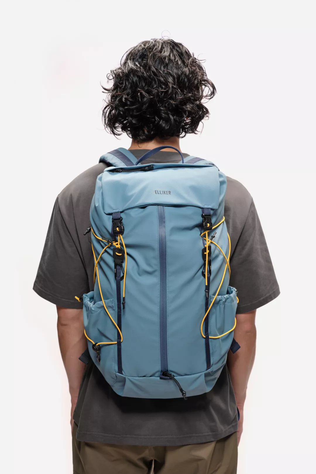 model-(34053-steelblue-front)-(40156-grey-back)