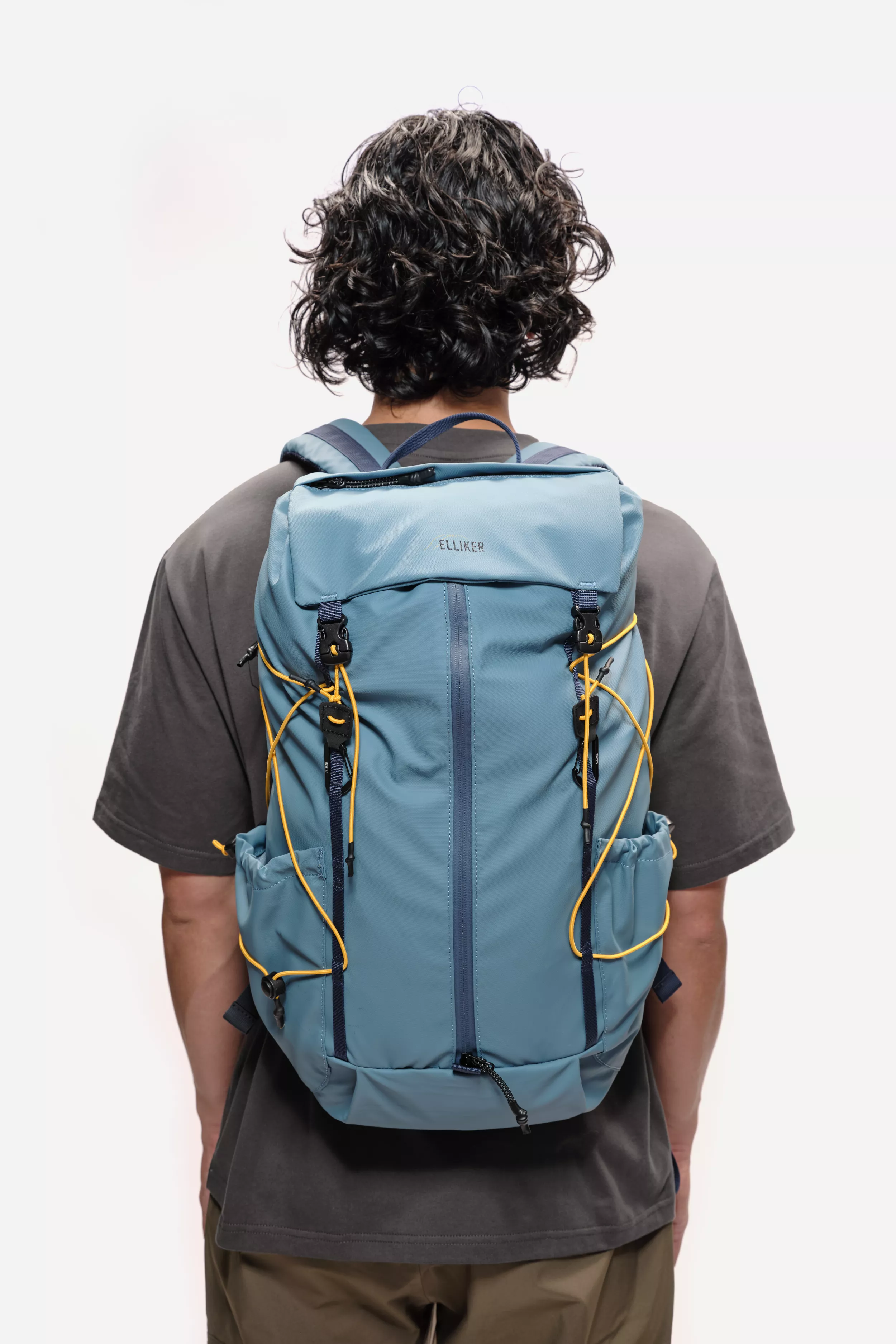 model-(34053-steelblue-front)-(40156-grey-back)