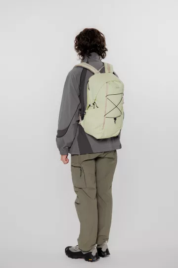 model-(40173-slate-back)-(40178-ivygrn-back)-(34000-lime-side)