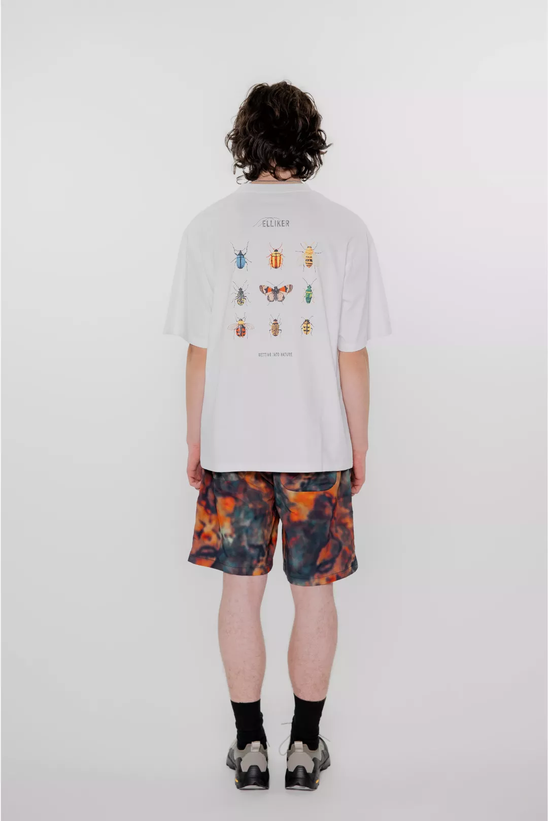 model-(40155-white-back)-(40179-peat-back)