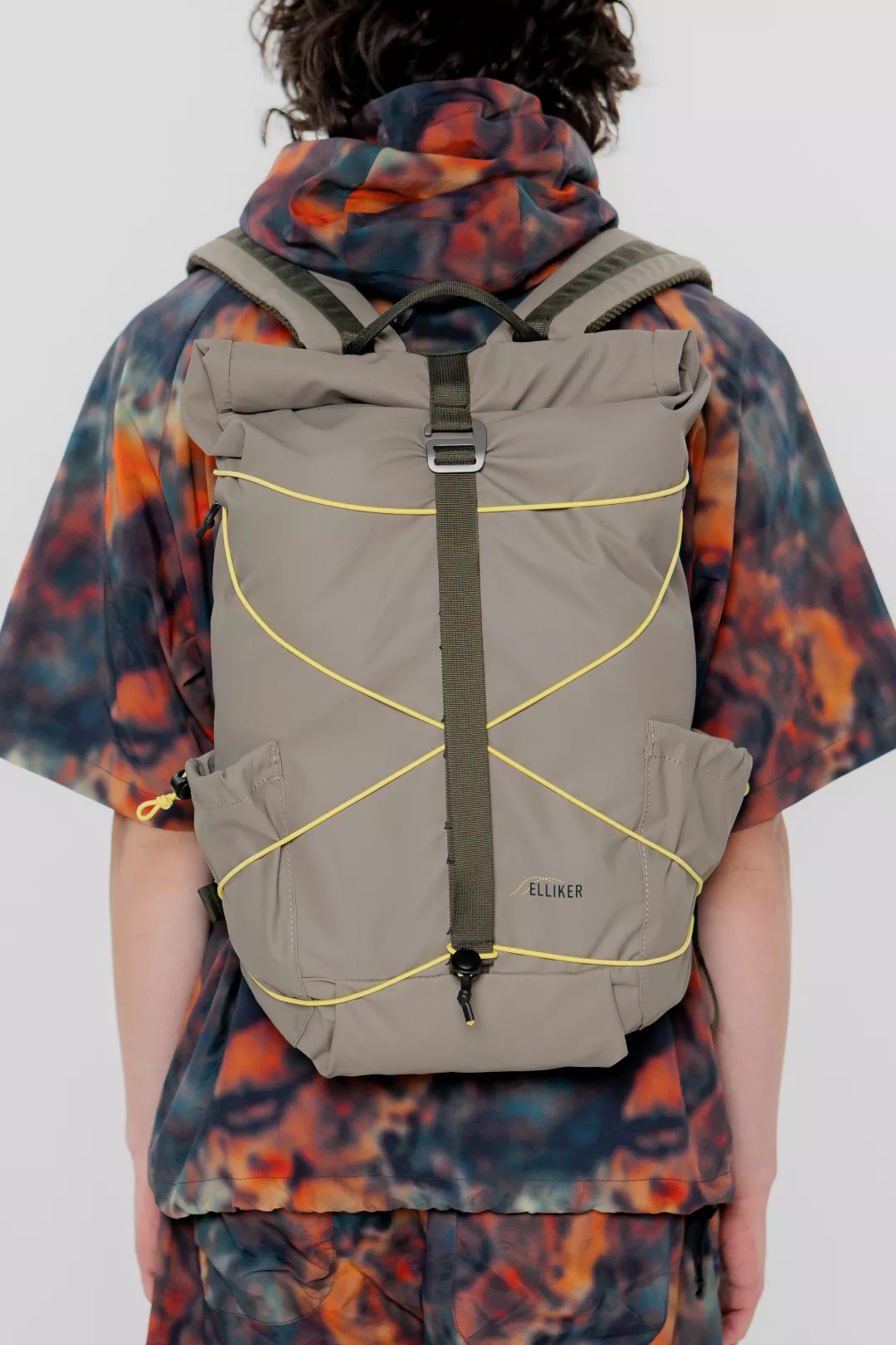 model-(34001-taupe-front)